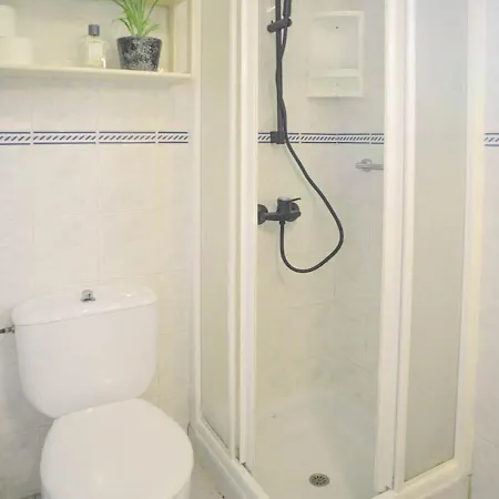 Cozy Studio In Playa Honda Beach 度假居